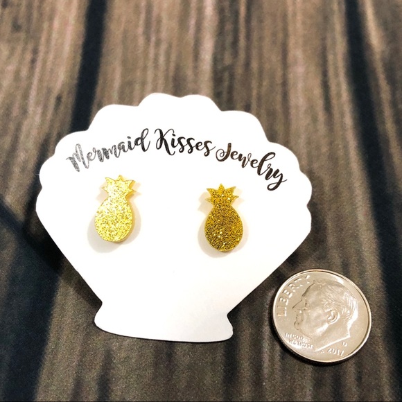 Glittery Gold Pineapple Earrings - Picture 2 of 3